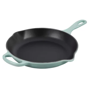 Le Creuset Signature Cast-Iron Skillet, 10.25"